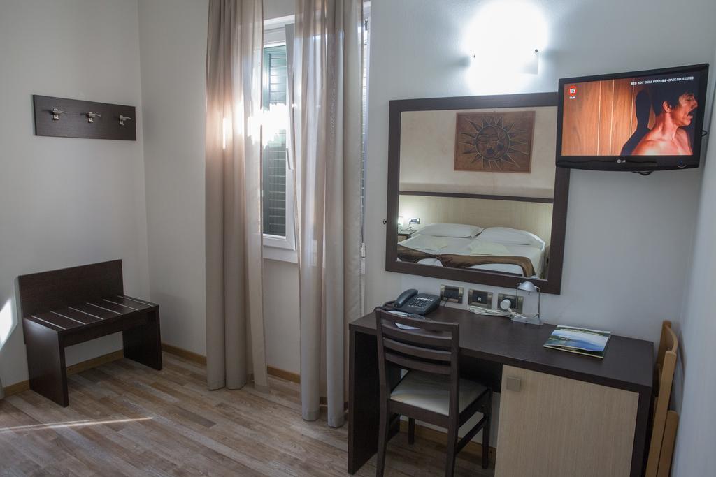 Hotel Lauro Граведона Номер фото